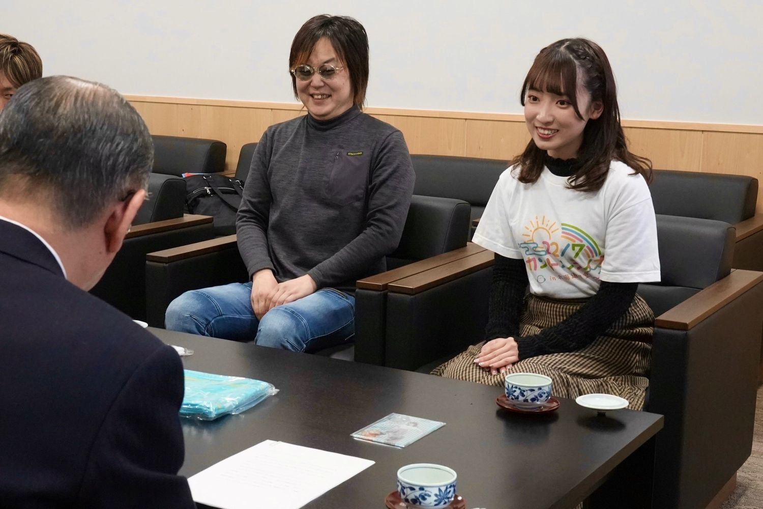 22/7、北海道出身・河瀬詩が根室市長を表敬訪問 ～
